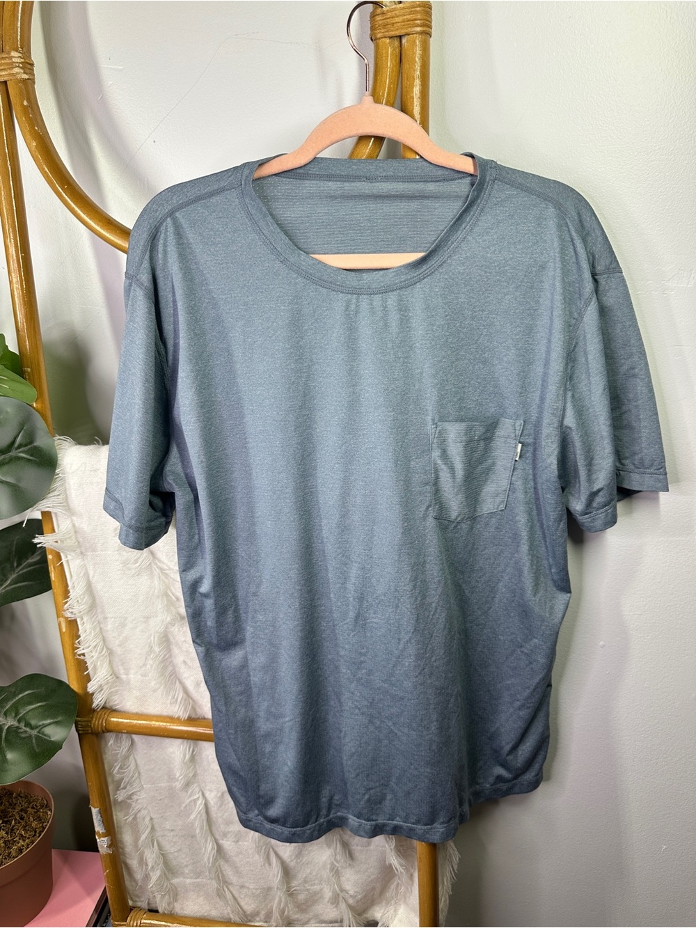 Vuori Blue Short Sleeve T sz M/L